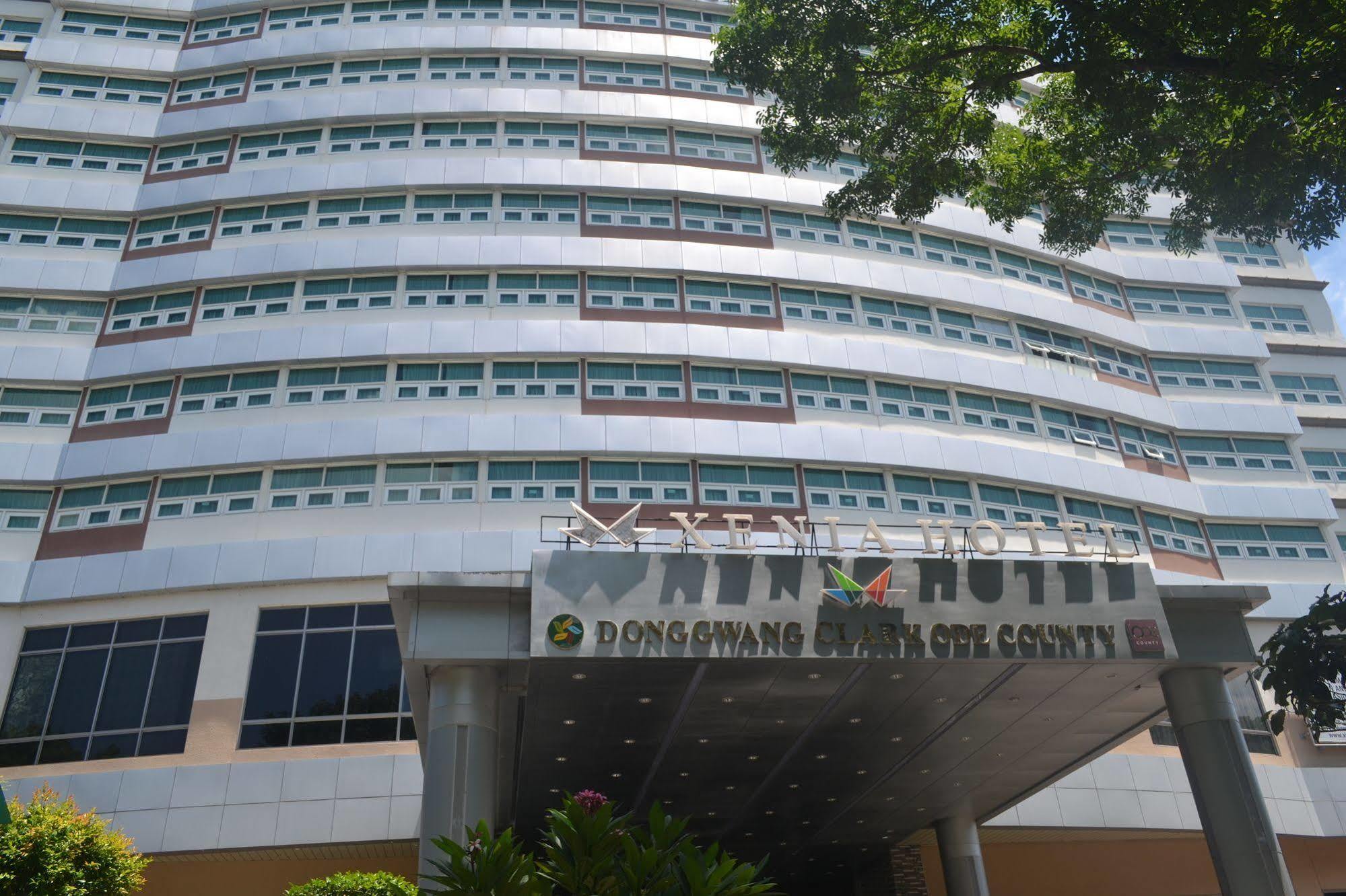 Xenia Hotel Clark Clark Field Bagian luar foto