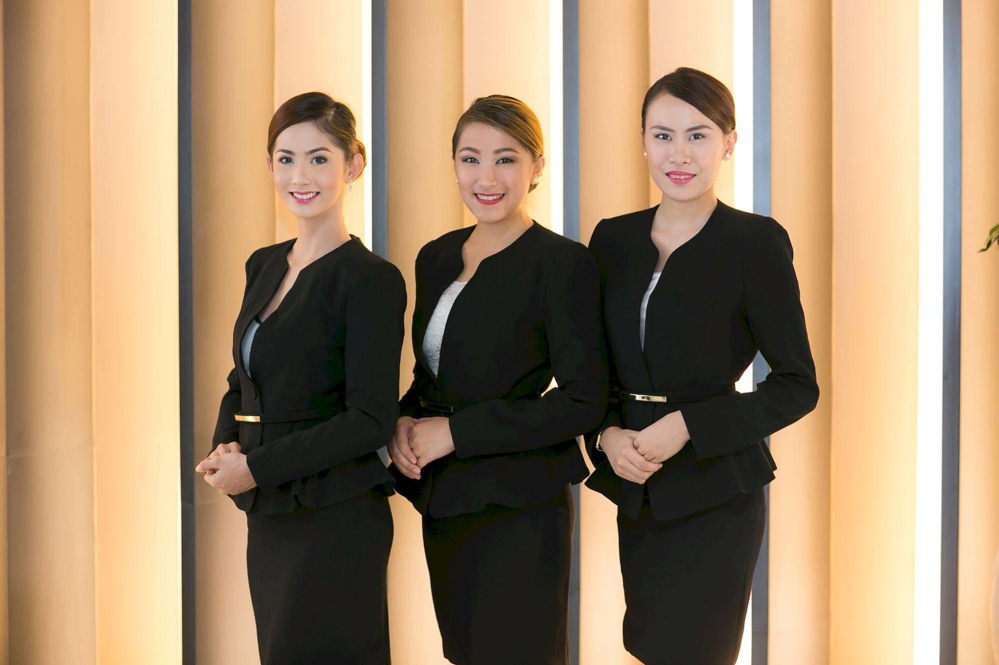 Xenia Hotel Clark Clark Field Bagian luar foto